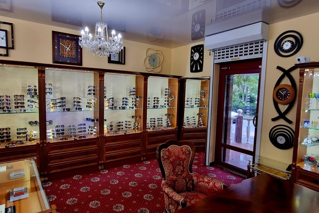 Как часовая компания «Профи Тайм» стала импортёром интерьерных часов ...